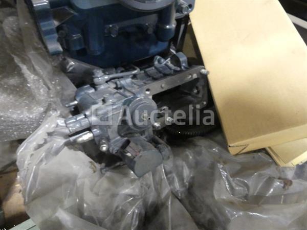 Grote foto kubota v3300 t aardgasmotor agrarisch tractor onderdelen