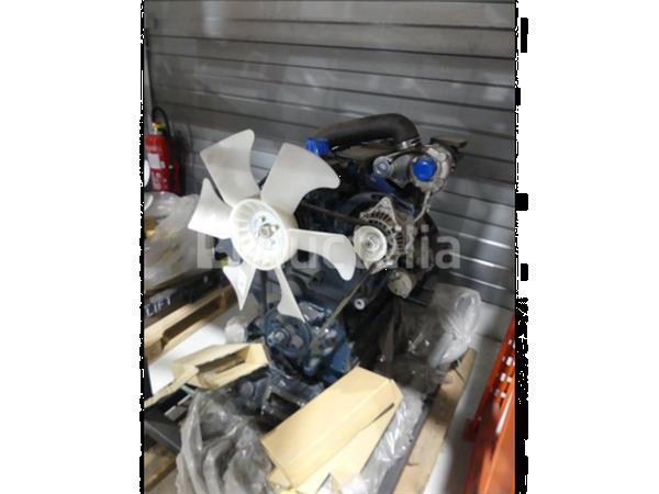 Grote foto kubota v3300 t aardgasmotor agrarisch tractor onderdelen