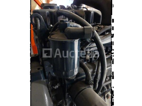 Grote foto kubota v3300 t aardgasmotor agrarisch tractor onderdelen