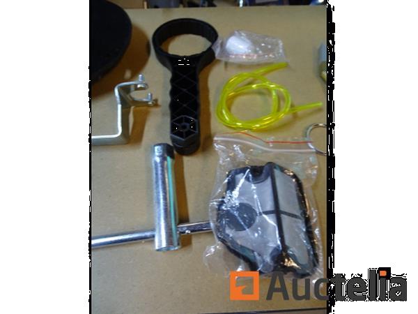 Grote foto diversen gereedschapsbundel zie detail doe het zelf en verbouw gereedschappen en machines