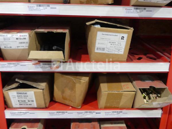 Grote foto inhoud van 2 planken schroeven bouten doe het zelf en verbouw onderdelen en accessoires