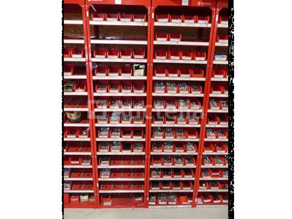 Grote foto inhoud van 2 planken schroeven bouten doe het zelf en verbouw onderdelen en accessoires