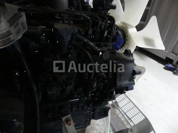 Grote foto kubota v3300 t aardgasmotor agrarisch tractor onderdelen