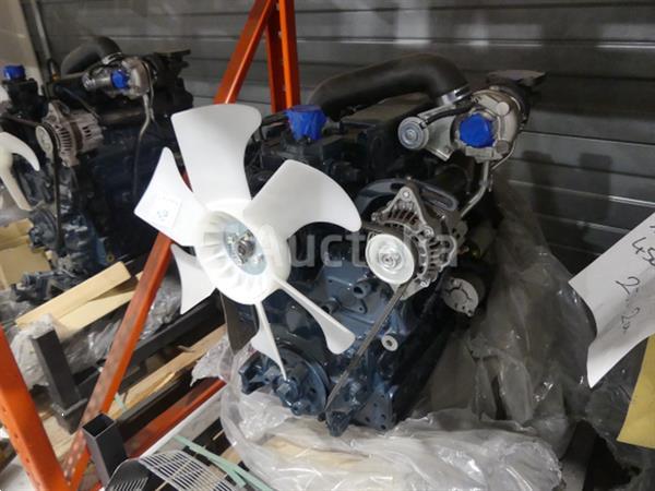 Grote foto kubota v3300 t aardgasmotor agrarisch tractor onderdelen