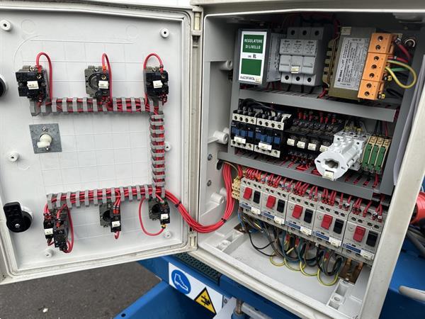 Grote foto visser ec40 trayvulmachine agrarisch tuinbouw