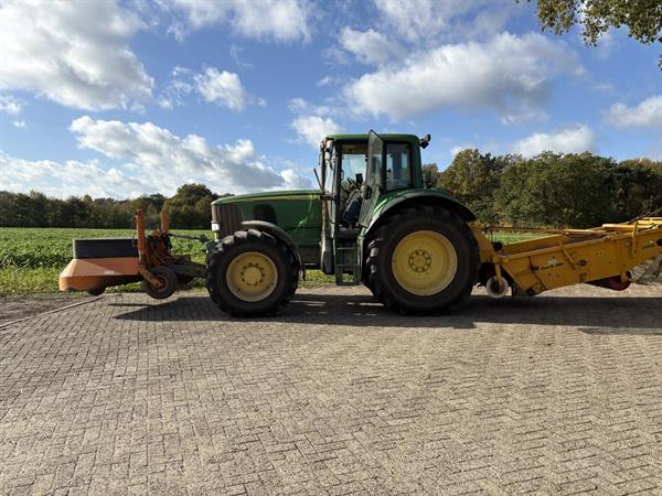 Grote foto keulmac klapper en samon rooier agrarisch oogstmachines