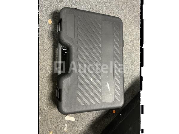 Grote foto sloophamer met accuboor doe het zelf en verbouw gereedschappen en machines