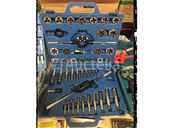 Grote foto tap en snij set 45 delig metrisch tungsten staal doe het zelf en verbouw gereedschappen en machines