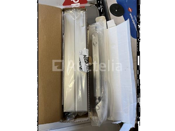 Grote foto deurdrammer met arm assa abbloy doe het zelf en verbouw gereedschappen en machines