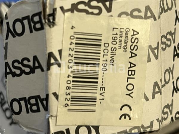 Grote foto deurdrammer met arm assa abbloy doe het zelf en verbouw gereedschappen en machines