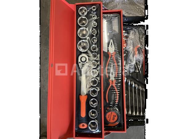 Grote foto gereedschapskist met 85 stuks gereedschap doe het zelf en verbouw gereedschappen en machines