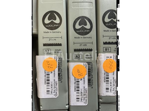 Grote foto partij wolff kitstrijkerbladen voor lijmkam doe het zelf en verbouw gereedschappen en machines