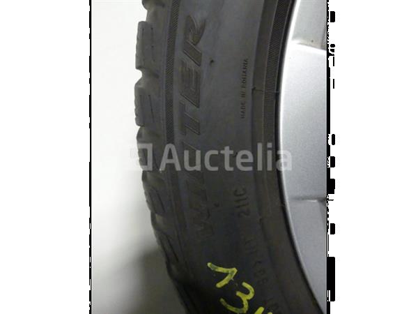 Grote foto 4 winterbanden op aluminium velgen pirelli sottozero3 205 50 r17 agrarisch wielen