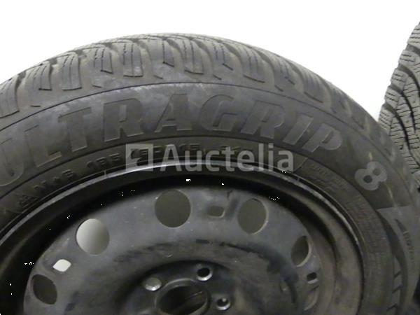 Grote foto 4 winterbanden op goodyear ultragrip8 plaatstalen velgen 195 60 r15 agrarisch wielen