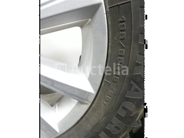 Grote foto 4 spijkerbanden op goodyear ultragrip icearctic aluminium velgen 195 65 r15 agrarisch wielen