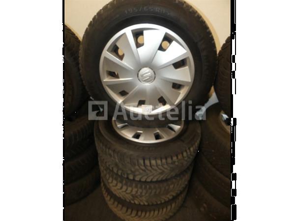 Grote foto 4 winterbanden op michelin alpin plaatwerkvelgen 195 65 r15 agrarisch wielen