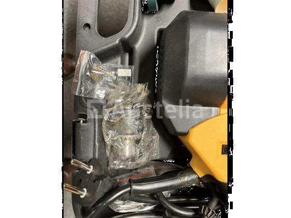 Grote foto boorhamer en accu schroevendraaier in koffer doe het zelf en verbouw gereedschappen en machines