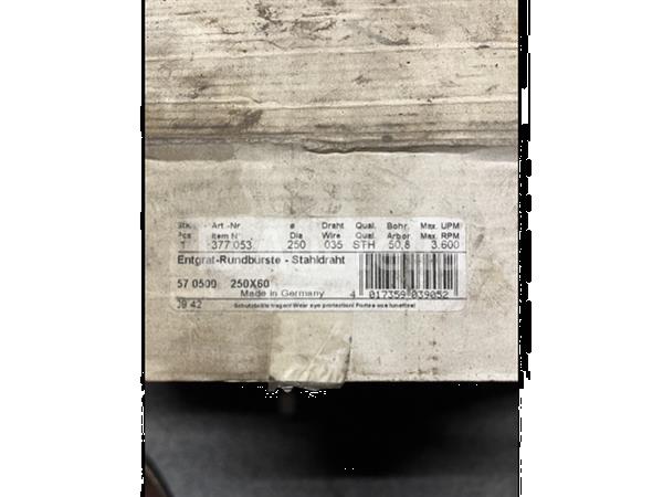 Grote foto ronde borstel staaldraad gegolfd 250x60mm doe het zelf en verbouw gereedschappen en machines