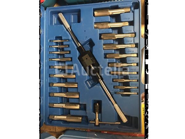 Grote foto tap en snij set 45 delig metrisch tungsten staal doe het zelf en verbouw gereedschappen en machines