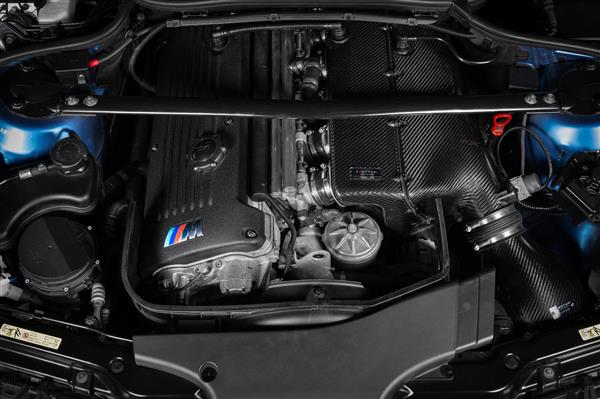 Grote foto dit betreft een bmw e46 m3 eventuri carbon csl hybrid intake systeem auto onderdelen tuning en styling