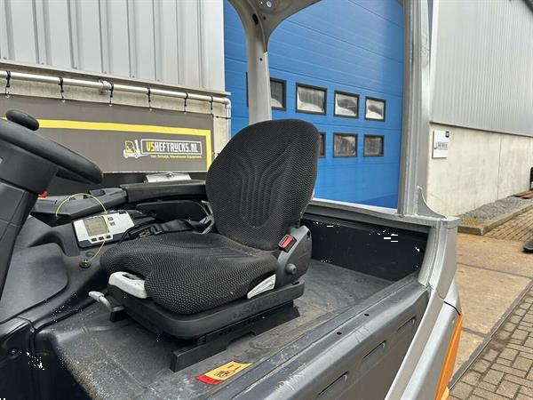 Grote foto vs 22428 elektrische triplex heftruck still rx60 25 sidehift agrarisch heftrucks