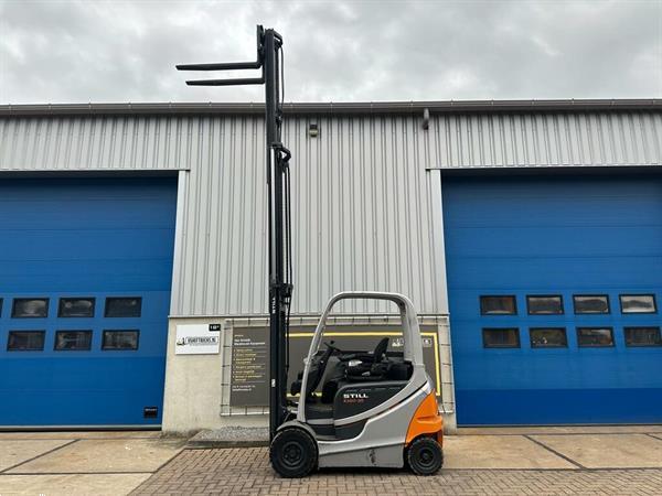 Grote foto vs 22428 elektrische triplex heftruck still rx60 25 sidehift agrarisch heftrucks