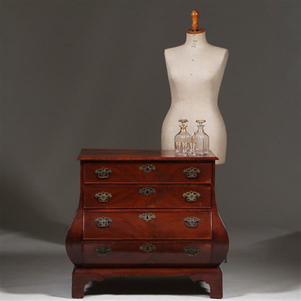 Grote foto kleine haagse commode in mahonie 3 zijdig gebogen met 4 laden no.342015 antiek en kunst stoelen en banken