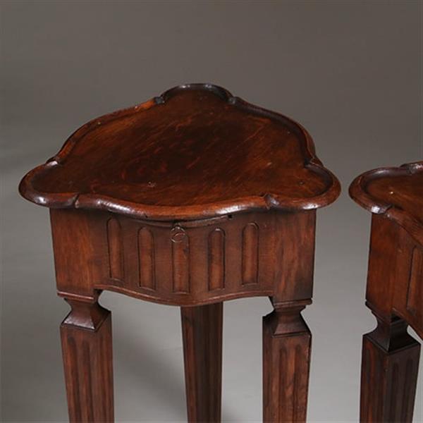 Grote foto stel van 2 luikse pedestals met uittrekbaar blaadje voor een kandelaar ca 1850 no.342045 antiek en kunst overige in antiek gebruiksvoorwerpen