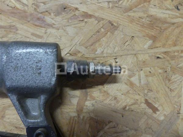 Grote foto pneumatische nietmachine en spijkermachine doe het zelf en verbouw gereedschappen en machines