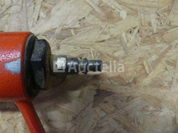 Grote foto pneumatische nietmachine en spijkermachine doe het zelf en verbouw gereedschappen en machines