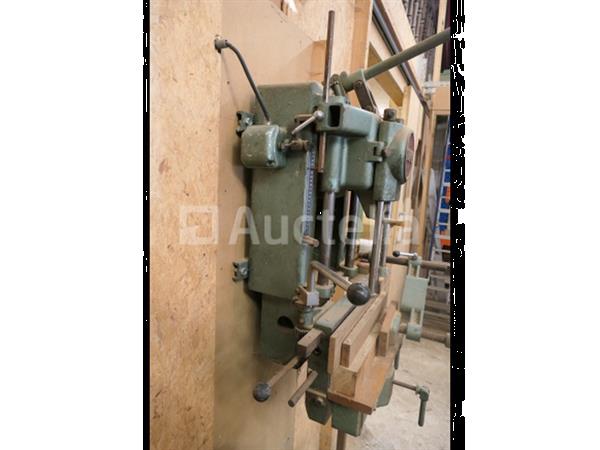 Grote foto snelle machine voor het inboren van kettingen doe het zelf en verbouw ijzerwaren en bevestigingsmiddelen