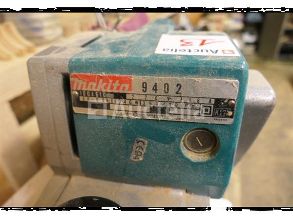 Grote foto makita 9402 bandschuurmachine doe het zelf en verbouw ijzerwaren en bevestigingsmiddelen