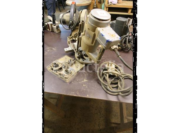 Grote foto scheer hm40d router doe het zelf en verbouw ijzerwaren en bevestigingsmiddelen