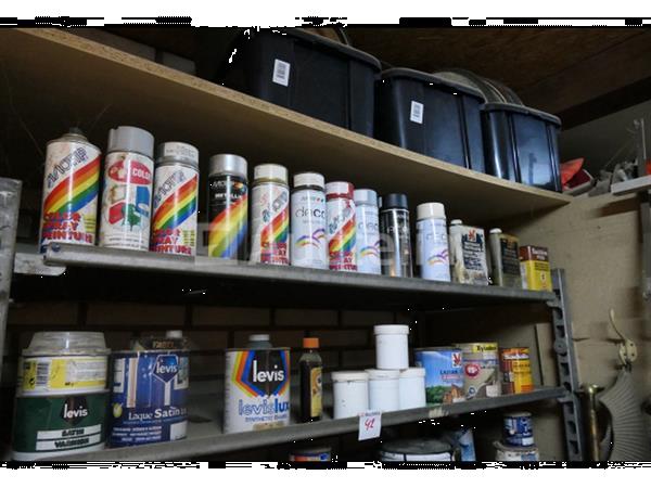 Grote foto inhoud van de planken doe het zelf en verbouw gereedschappen en machines