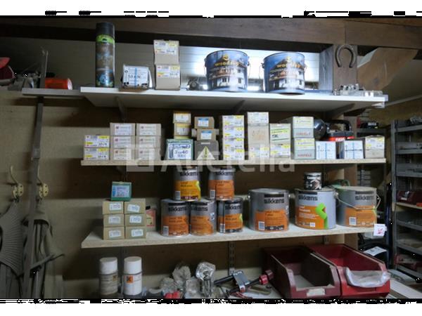 Grote foto inhoud van de planken doe het zelf en verbouw gereedschappen en machines