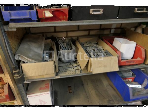 Grote foto inhoud van de planken doe het zelf en verbouw gereedschappen en machines