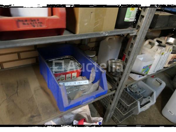 Grote foto inhoud van de planken doe het zelf en verbouw gereedschappen en machines