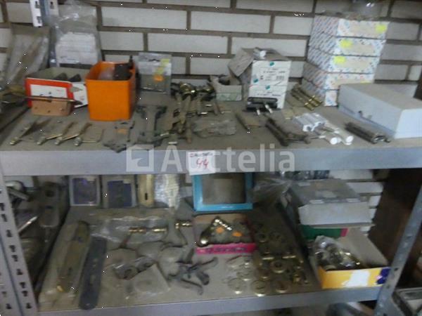 Grote foto houtbewerking hardware doe het zelf en verbouw onderdelen en accessoires