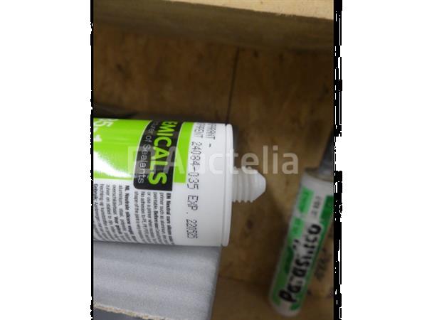 Grote foto siliconen schroeven diverse producten ... doe het zelf en verbouw onderdelen en accessoires