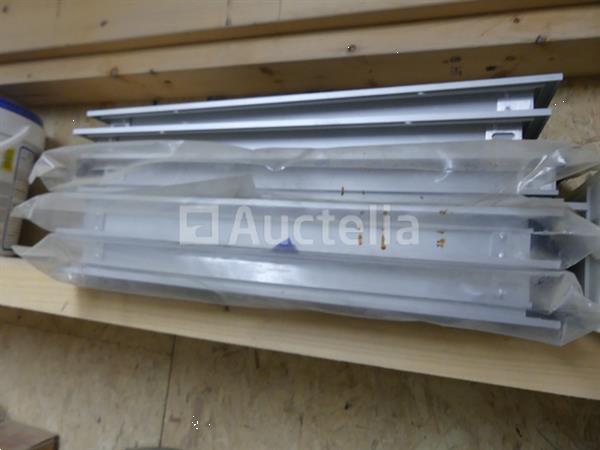 Grote foto siliconen schroeven diverse producten ... doe het zelf en verbouw onderdelen en accessoires