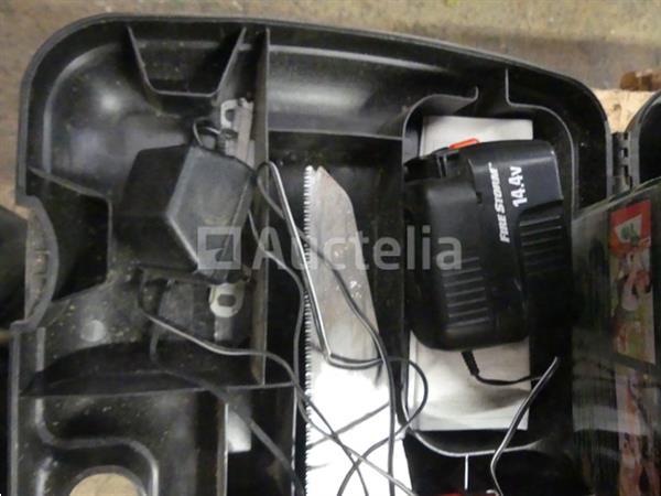 Grote foto 2 handgereedschap op batterijen doe het zelf en verbouw gereedschappen en machines