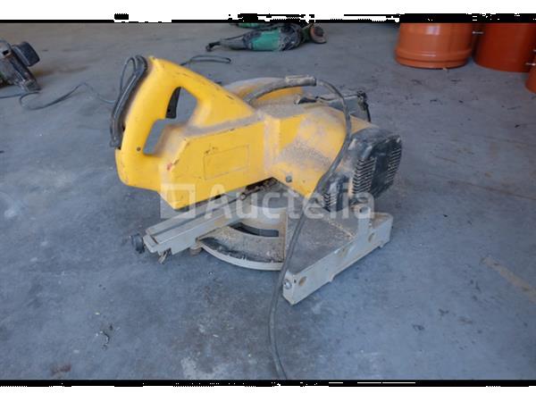 Grote foto dewa cirkelzaag doe het zelf en verbouw gereedschappen en machines