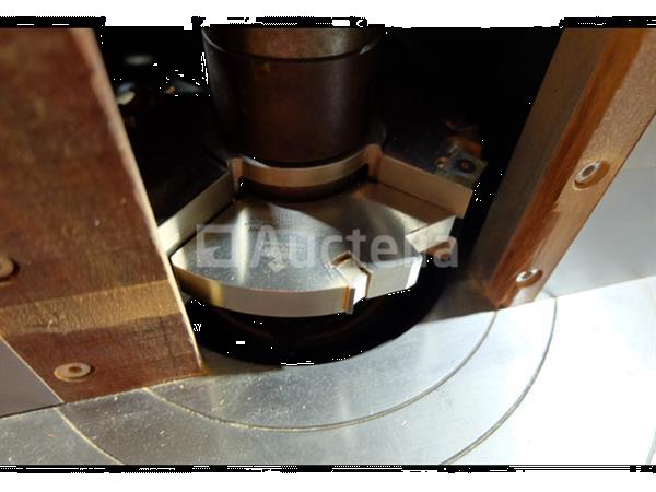 Grote foto robland t120 houten router doe het zelf en verbouw ijzerwaren en bevestigingsmiddelen