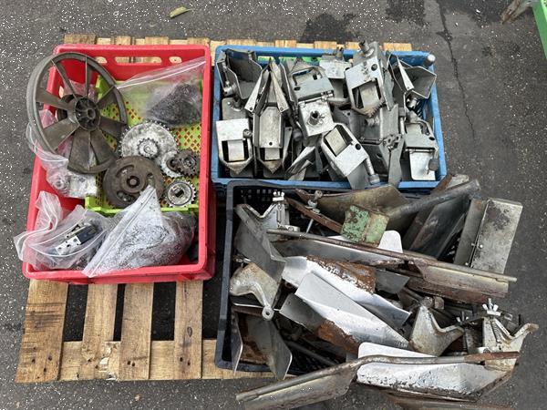 Grote foto hortech due automatic folieplantmachine 4 rijen agrarisch zaaimachines