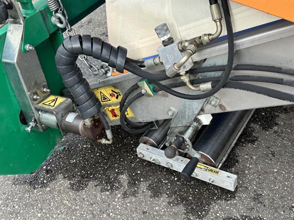 Grote foto ortomec tp 140b getrokken bladgroente oogstmachine 140 cm met wielen agrarisch oogstmachines