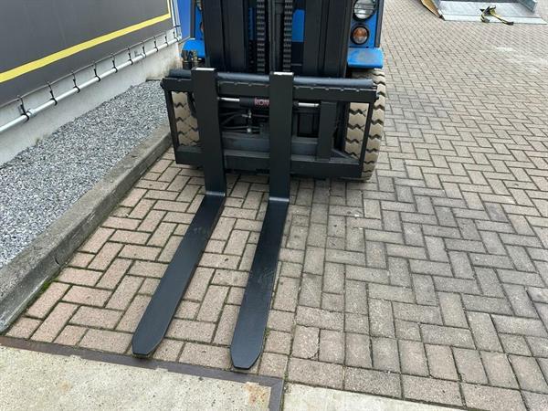 Grote foto vs 22464 elektrische triplex heftruck still r60 35 sideshift freelift agrarisch heftrucks