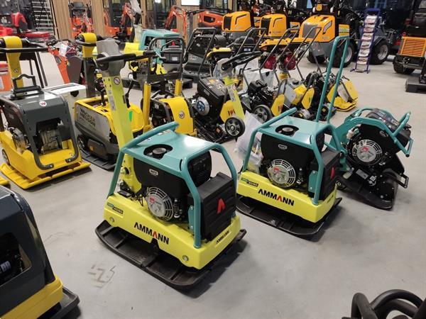 Grote foto ammann apr30 60 dieseltrilplaat met wielstel en elektrische start wacker dpu3060 doe het zelf en verbouw overige doe het zelf en verbouw