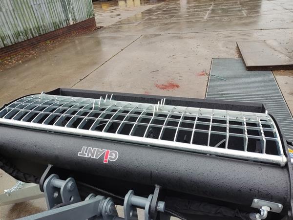 Grote foto betonmixbak betonmixer met zijuitloop doe het zelf en verbouw aanbouwdelen