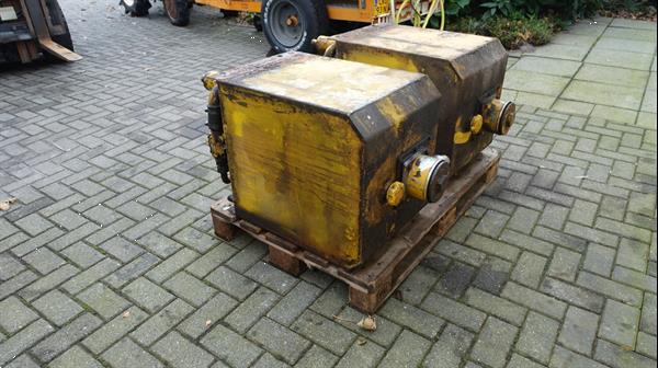 Grote foto hydrauliek tank met mechanische aangedreven pomp doe het zelf en verbouw onderdelen en accessoires