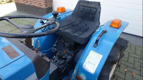 Grote foto mitsubishi kumiai mt 1601 4x4 agrarisch tractoren